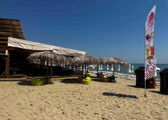 3 Bedroom With Sea View *