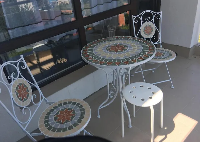 3 Bedroom With Sea View * ביאלה